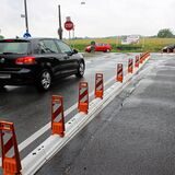Die T-Kreuzung Im Knäppen/Brambauerstraße in Waltrop-Elmenhorst.