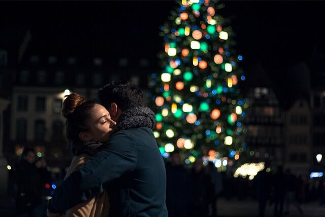 Der Dortmunder Weihnachtsmarkt ist an Romantik kaum zu überbieten. Dortmunder Singles geben wir 5 Tipps für das perfekte erste Date in der Weihnachtsstadt.