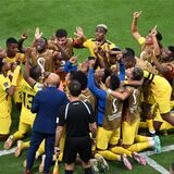 Die Spieler von Ecuador bejubeln den Sieg gegen Katar.