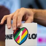 Die One-Love-Kapitänsbinde als Zeichen gegen Diskriminierung und für Vielfalt.