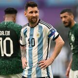 Lionel Messi blickt skeptisch.