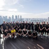 BVB-Mannschaftsfoto auf dem Marina Bay Sands.