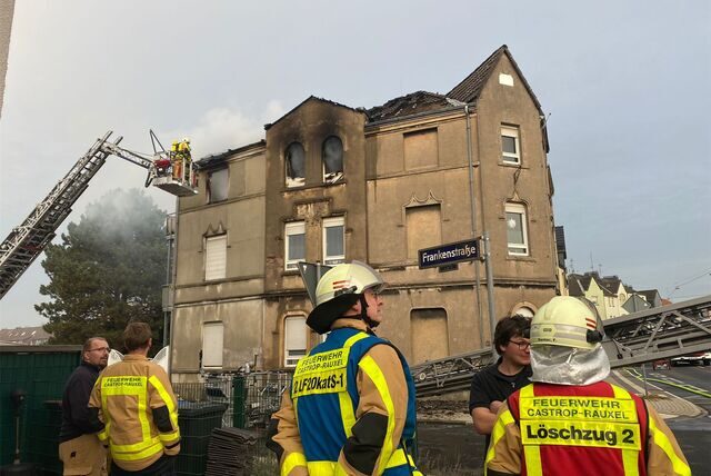 In einem Wohnhaus an der Römerstraße war am Samstagmittag ein Feuer ausgebrochen.