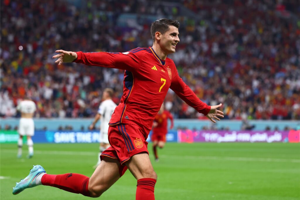 Avaro Morata bejubelt seinen Treffer gegen Deutschland.