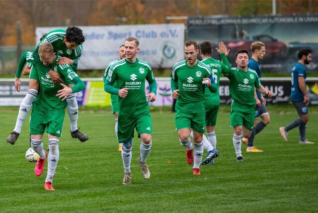 Jubel nach der 1:0-Führung durch Philipp Gödde (l.). Nur wenig später kassierte der HSC den 1:1-Ausgleich.