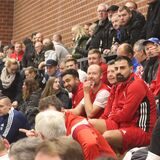 Mit einer gut gefüllten Tribüne – wie hier beim Ü32-Turnier am Mittwoch – kann Turnier-Ausrichter Teutonia SuS Waltrop auch am Freitagabend (23.12.) wieder rechnen.
