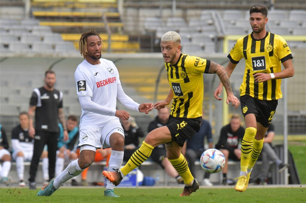 Ciryll Akono im Spiel gegen die BVB-U23 Ciryll Akono im Spiel gegen die BVB-U23