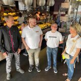 Alexander (l.) und Isabel Auffenberg bei einer Protestaktion mit Mitja Wolf (2.v.l. / ehemals Vieting) und Christian Hötzschold von Bäckerei Kortmann.