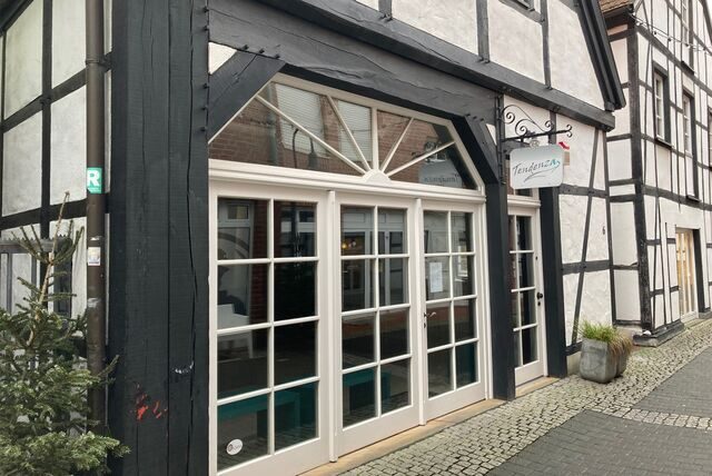 Ansicht der geschlossenen Boutique Tendenza an der Wiethofstraße in Recklinghausen