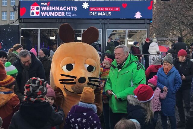 Aus diesem Glashaus auf dem Hansaplatz sendeten die WDR2-Moderatoren und -Moderatorinnen fünf Tage lang live.