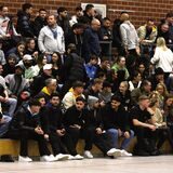 Gut besucht war auch am dritten Turniertag wieder die Halle im Sportzentrum Nord, wo Teutonia SuS zum hochkarätig besetzten „Duis Hallen-Cup“ eingeladen hatte.