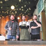 Jan Malo Busch, Pascal Hinz und Adrian Busch betreiben das „Sachte“.