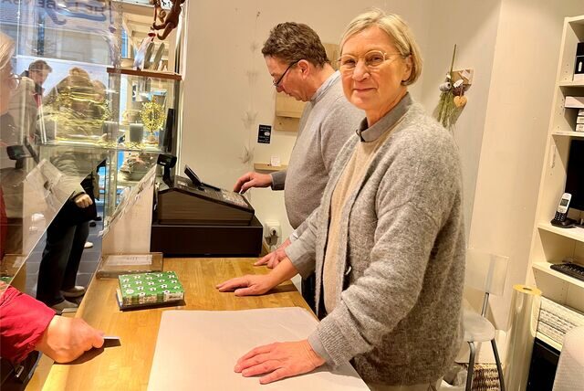 Eva Kloster und ihr Mann kündigen die Schließung ihres Design-Geschäfts Scandinovum in der Dortmunder Innenstadt an.