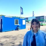 Die Studentin Yeliz Dana vor der Drive-In-Teststelle an der Auguststraße in Oer-Erkenschwick.