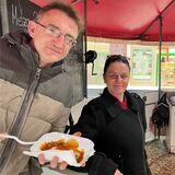 Frikadellen, Bratwurst, Currywurst und anderes Fastfood sind auch in Castrop-Rauxel teurer geworden.