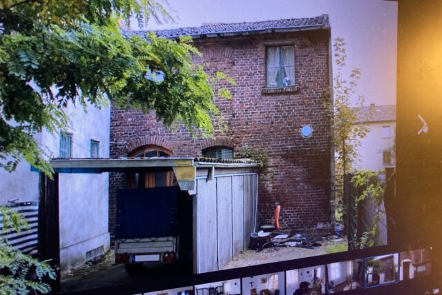 Renovierungsbedürftig soll dieses Haus sein, ein Fall für Handwerker: So heißt es in der Immobilienanzeige. Das ist eine noch nette Umschreibung für das angebotene Objekt auf Schwerin.