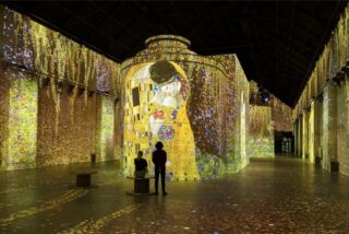 Im Zentrum der neuen digitalen Kunstausstellung auf Phoenix-West in Dortmund steht die Kunst von Gustav Klimt.