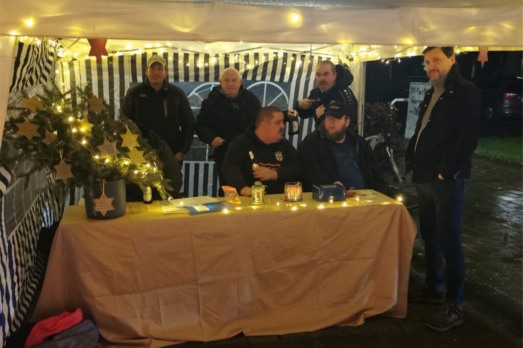 Der zweite Zug des Heimat- und Schützenvereins Haltern organisiert die Sterne-Aktion. Der zweite Zug des Heimat- und Schützenvereins Haltern organisiert die Sterne-Aktion.