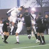 Jubeln sie auch am Sonntag? Justin Gruber, Philipp Müller, Kevin Gola und Sven Hahnenkamp (v.l.) erwarten mit Vestia Disteln den Verfolger FC Marl.