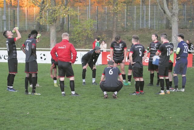Besprechung der Sportfreunde Stuckenbusch