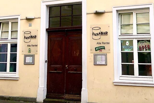 Außenansicht der Kneipe Fassbar in Recklinghausen.