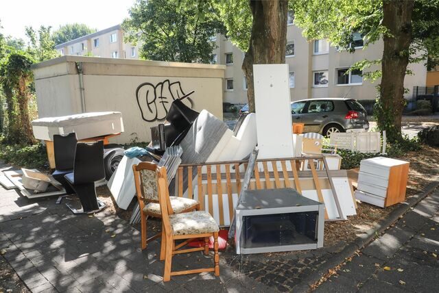 Ein Haufen Sperrmüll in Dortmund.