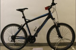 Ein Fahrrad, das ersteigert werden kann.