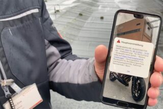 Auf Marcel Zinks Handy ist die Warnmeldung angekommen.