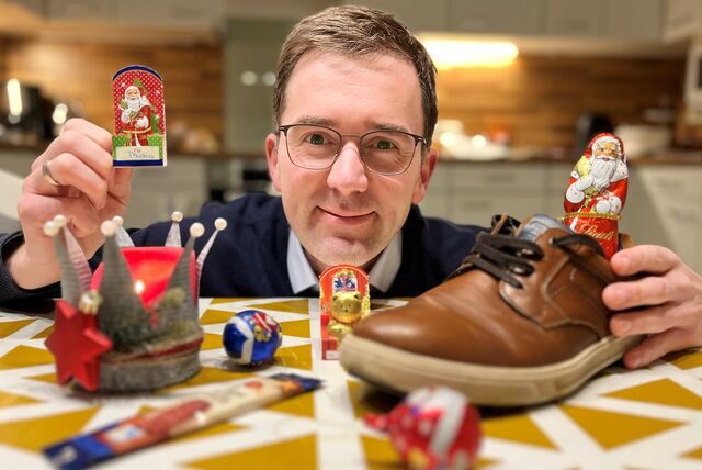 Papatastisch-Autor Thomas Raulf wundert sich: Der Nikolaus hat doch wieder einiges da gelassen bei seinem heimlichen Besuch. Aber Vatti hatte auch eine Kleinigkeit im Schuh.