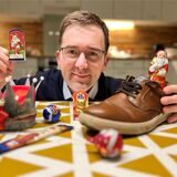 Papatastisch-Autor Thomas Raulf wundert sich: Der Nikolaus hat doch wieder einiges da gelassen bei seinem heimlichen Besuch. Aber Vatti hatte auch eine Kleinigkeit im Schuh.