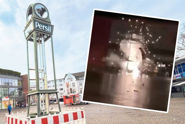 Die zerstörte Persil-Uhr auf dem Neumarkt in Datteln. Darüber ein Standbild aus einem Video aus der Tatnacht.