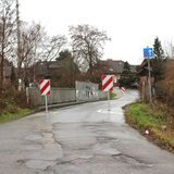 Die Brücke der Straße „Im Eickel“ über die Bahnstrecke in Waltrop.
