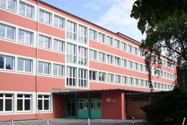 Die Gertrud-Bäumer-Realschule in der Dortmunder Nordstadt ist das Ziel eines Einbruchs geworden.