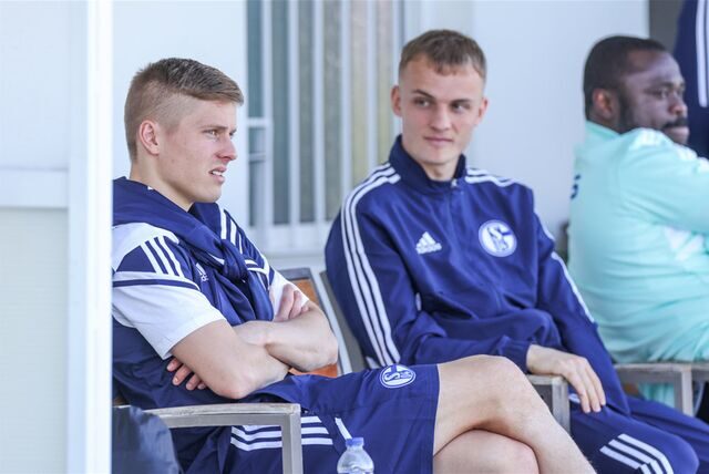 Jere Uronen und Niklas Tauer mussten im Testspiel gegen den FC Zürich noch zuschauen.