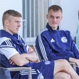 Jere Uronen und Niklas Tauer mussten im Testspiel gegen den FC Zürich noch zuschauen.