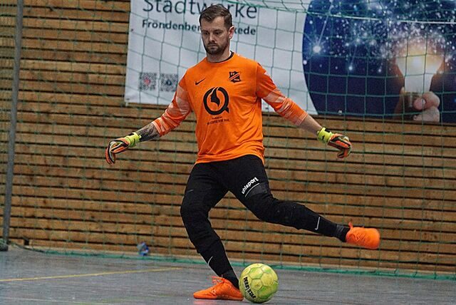 Thomas Ruzok spielt normalerweise im Feld, bei den Stadtmeisterschaften stand er dagegen für seinen SV Frömern im Tor.
