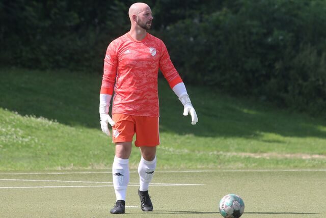 Marcel Müller, Torwart von Westfalia Vinnum, war einst in der Oberliga aktiv und überlegt jetzt seine Torwarthandschuhe an den Nagel zu hängen.