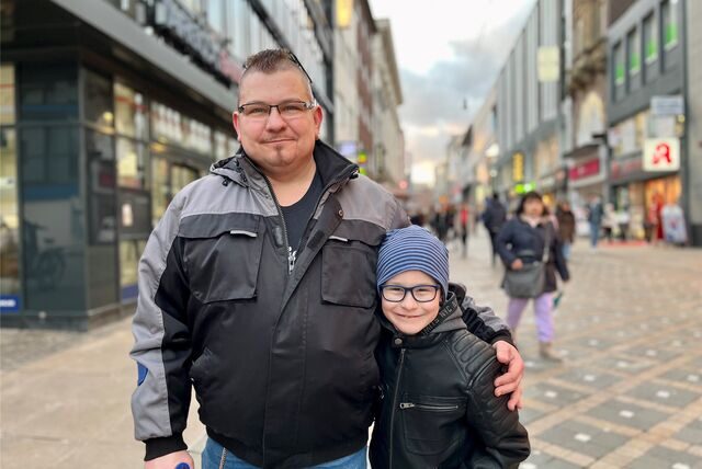 Für seinen Vater Torsten hat der kleine Leo einen lebensrettenden Notruf abgesetzt.