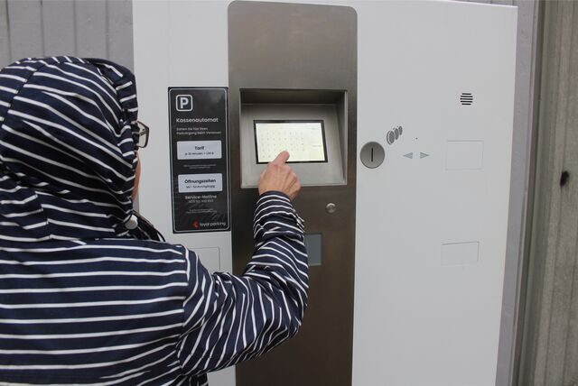 Ein Automat auf dem Parkplatz hinter der Woolworth in Waltrop.