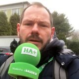 HA-Reporter Frank Bergmannshoff fasst am Tatort die vorliegenden Informationen zusammen.