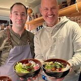 Frank Rosin (Mitte) mit Puro-Küchenchef Klaus Konert und Green-Rosin-Projektleiterin Pilar Krengel.