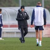 Cheftrainer Thomas Reis auf dem Trainingsplatz.