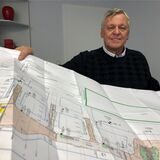 Manfred Schröder, Geschäftsführer des Erschließungsträgers Prodev aus Unna, kündigt an, dass das Neubaugebiet „Auf dem Buhrlande“ in Fröndenberg wie geplant entwickelt wird.