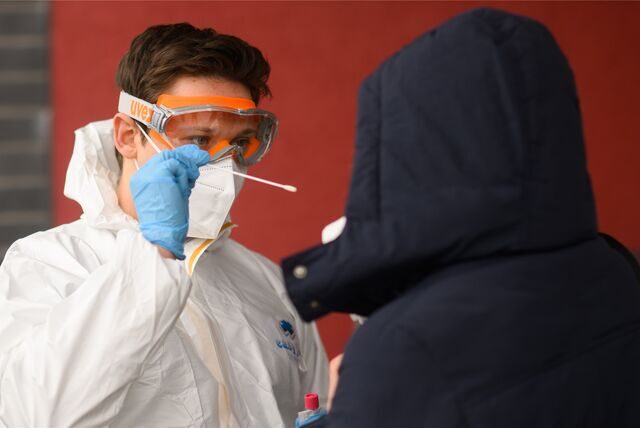 Viele Möglichkeiten sich auf das Coronavirus zu testen, gibt es in Dortmund ab dem 1. März nicht mehr. (Symbolbild)