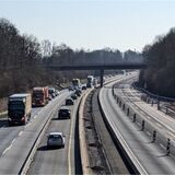 Die Baustelle auf der A 31 zwischen Kirchhellen und Dorsten bleibt noch mindestens bis März 2023.