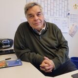 Der Historiker Michael Huhn (66) ist neuer Dozent bei der Volkshochschule in Oer-Erkenschwick.