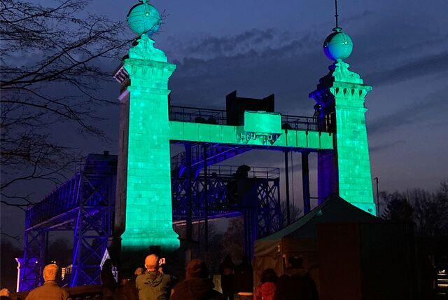 Schiffshebewerk Waltrop beleuchtet