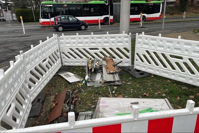 Die Steuerungskästen der Ampelanlage am Altstadtring wurden in der Nacht zu Samstag plattgefahren.