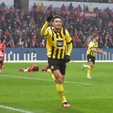 Giovanni Reyna bejubelt seinen Treffer in Mainz.