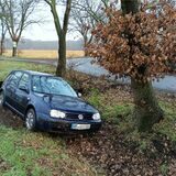 Auto im Straßengraben an der Hagenbecker Straße
